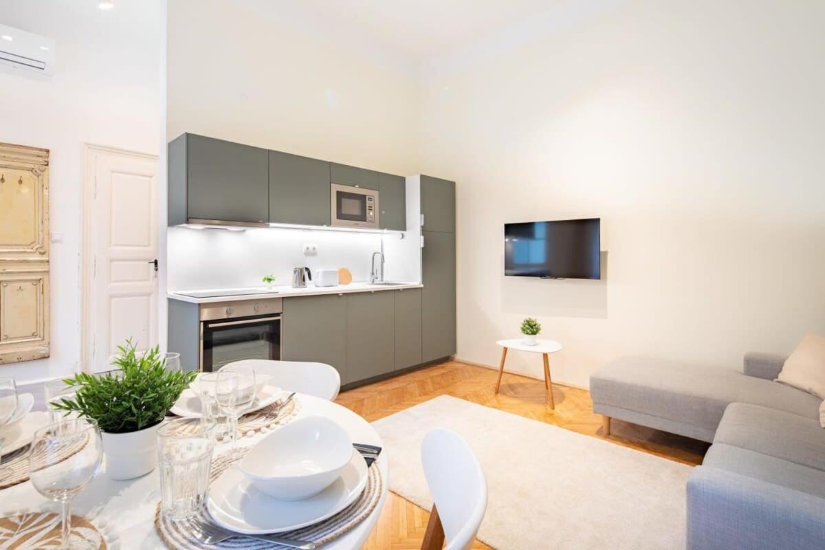 Quiet Comfort - Buda Appartement